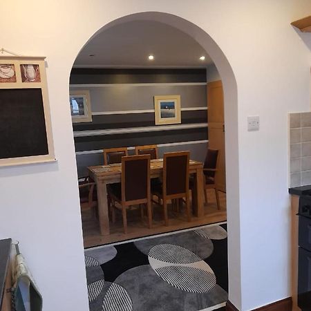 ניוטון אייקליף Quiet 3 Bed Close To The A1 מראה חיצוני תמונה