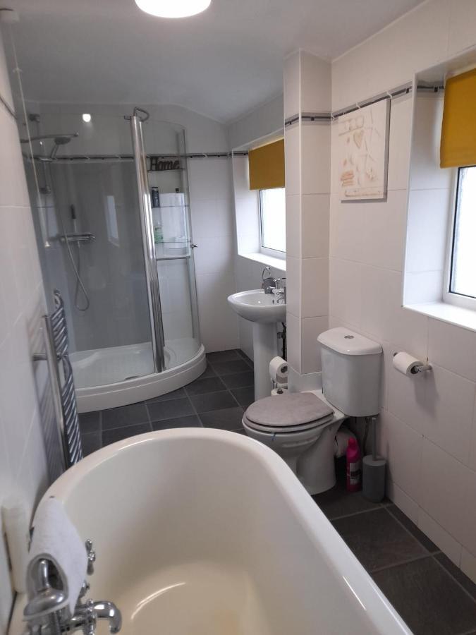 ניוטון אייקליף Quiet 3 Bed Close To The A1 מראה חיצוני תמונה