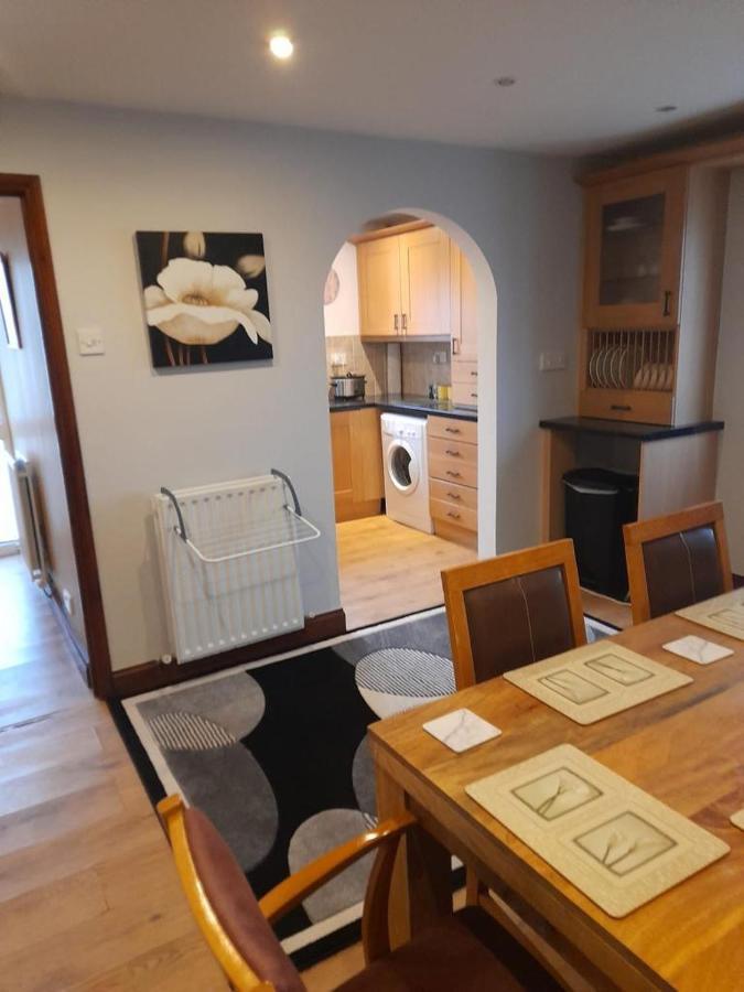 ניוטון אייקליף Quiet 3 Bed Close To The A1 מראה חיצוני תמונה
