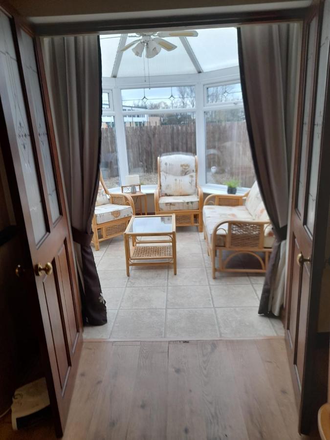 ניוטון אייקליף Quiet 3 Bed Close To The A1 מראה חיצוני תמונה