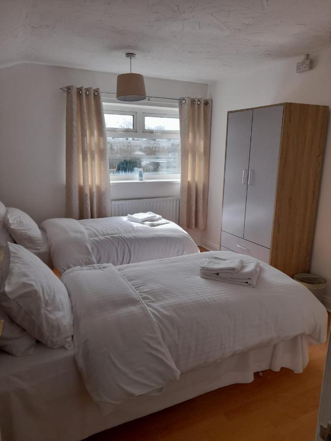 ניוטון אייקליף Quiet 3 Bed Close To The A1 מראה חיצוני תמונה