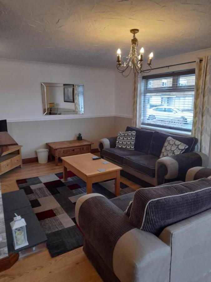 ניוטון אייקליף Quiet 3 Bed Close To The A1 מראה חיצוני תמונה